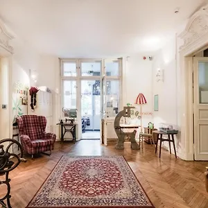Baroque Hostel&coworking , Boedapest Hongarije