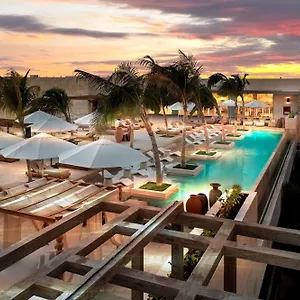 https://motto-by-hilton-tulum.quintano-roohotels.com