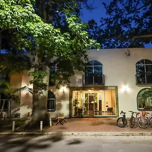 https://dluxury-bakalar.quintano-roohotels.com